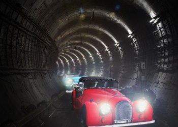Hamptons Subway classic car parade