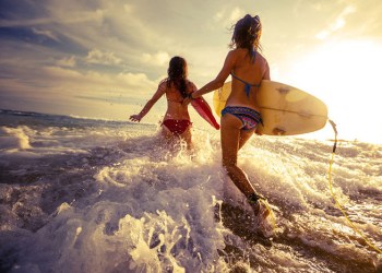 Surfer girls