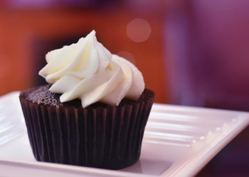 Satisfy your sweet tooth with the Dan's Best of the Best cupcakes.