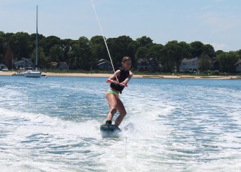 Kelly tries her hand at wakeboarding!