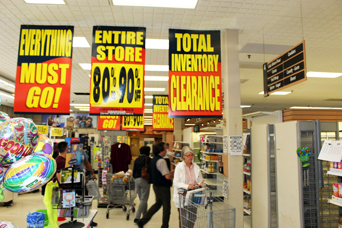 Waldbaum's clears out its last items on Wednesday