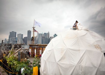 The Waterpod Project at Brooklyn Bridge Park Pier 5, 2009, by artist Mary Mattingly. Photo: Mike Nagle