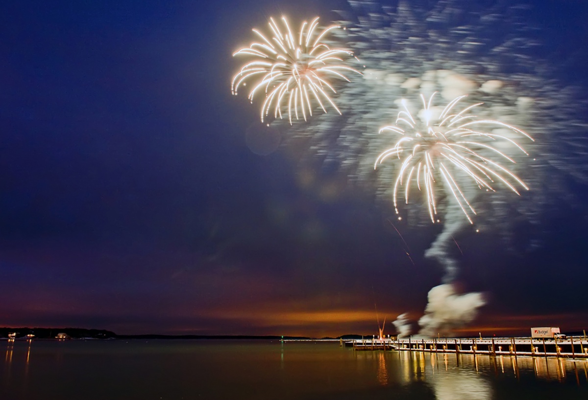 the final act of the day, the Grucci fireworks show, sponsored again by the generosity of the Sag Harbor Yacht Club, for the HarborFrost celebration.