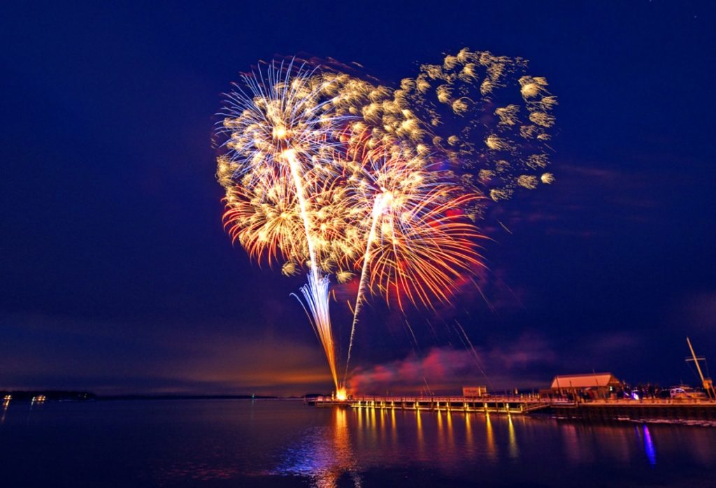Fireworks by Grucci Lights Up the Beach Ball in Bellport Dan’s Papers