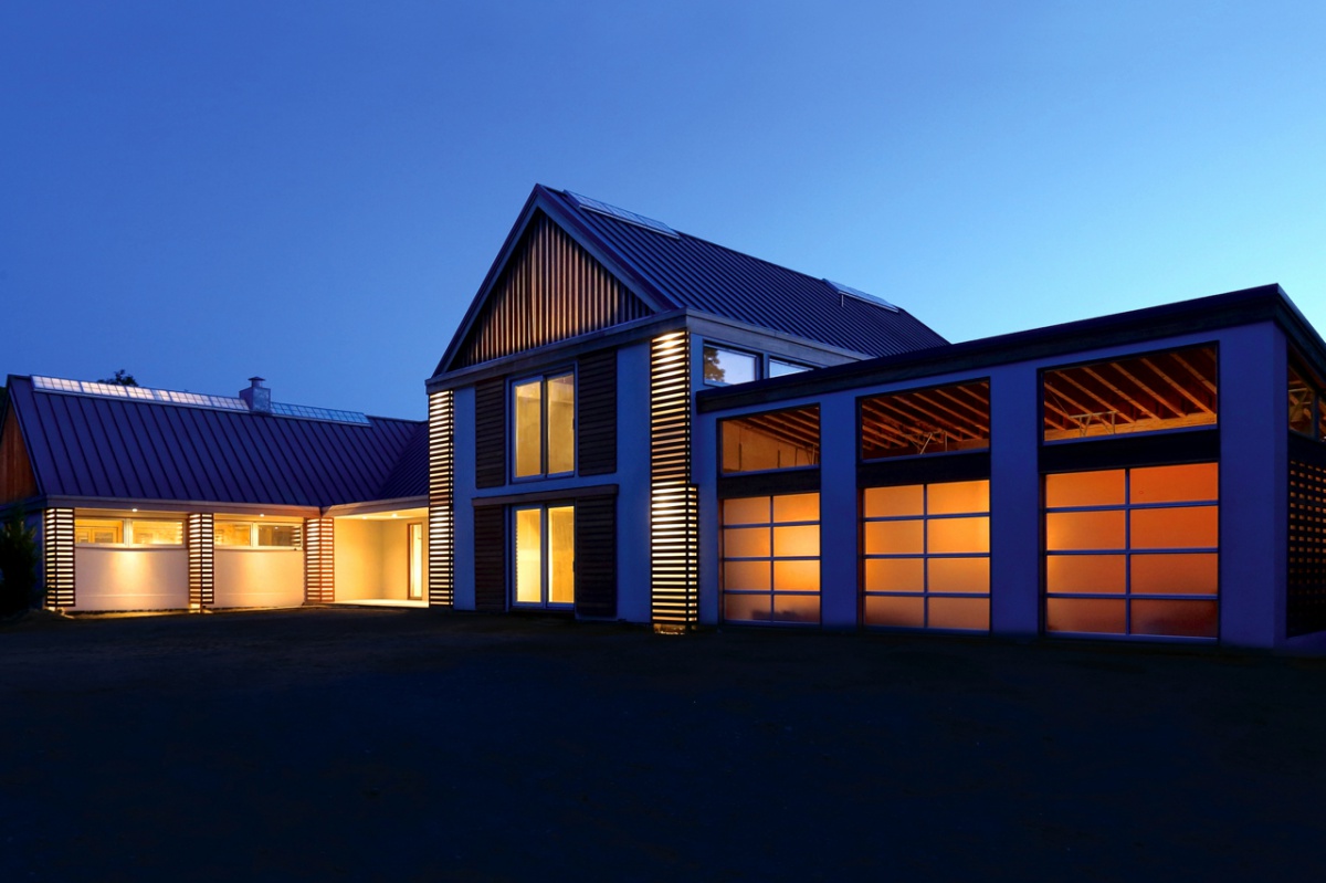 Stott Architecture LEED-certified spec house in Sagaponack.