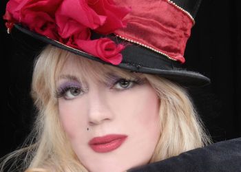 Phoebe Legere