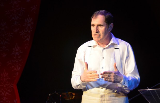 Richard Kind.