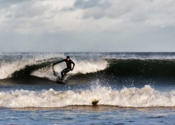 winter surfing