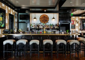 Watch the Kentucky Derby at Baron's Cove