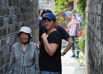 Xia Shuqin and Vanessa Rothfrom 