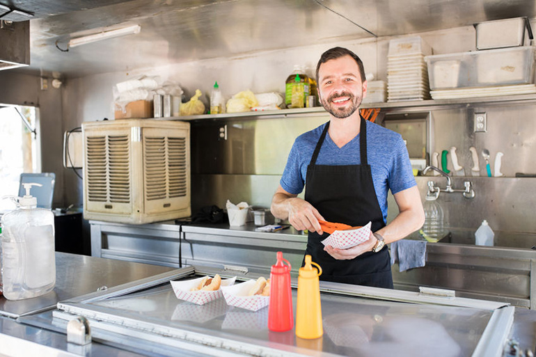 Hamptons Dress Code Council hot dog vendor