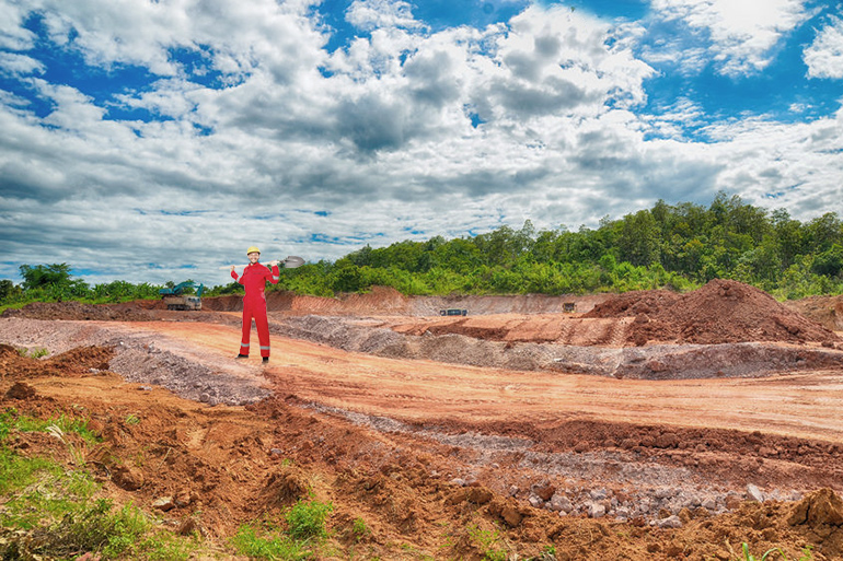Derwood Hodgegrass at his Southampton dig site