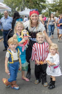 Jen Boese, Henry age 3, Adelaide age 7, Freddie age 5, Brighton age 2