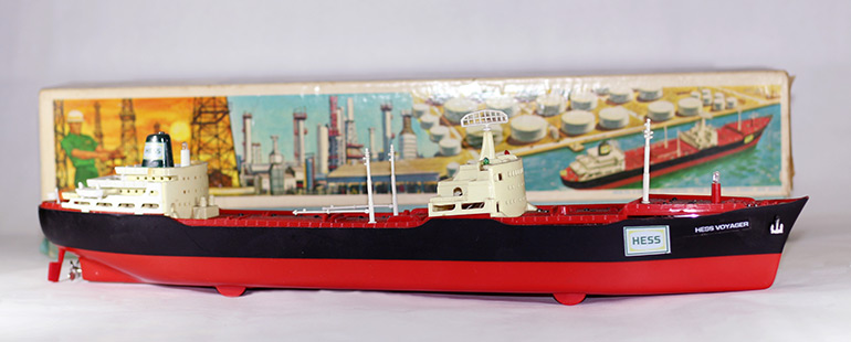 1966 the Hess Voyager tanker ship with original box