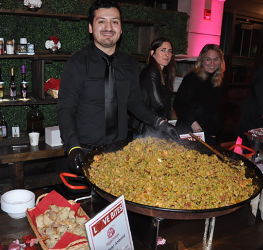 Local chefs offer the tasty cuisine all night, Photo: Courtesy WordHampton