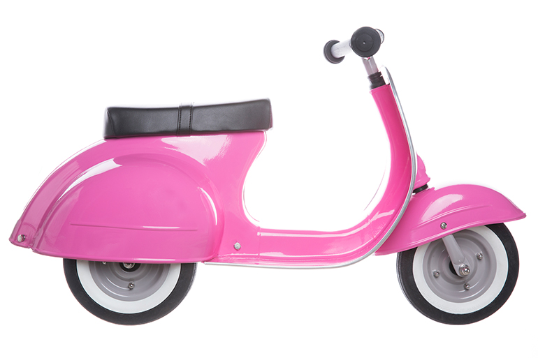 Primo scooter by Ambosstoys in pink