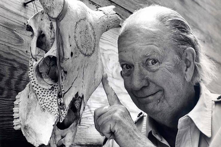 Gahan Wilson with cow skull