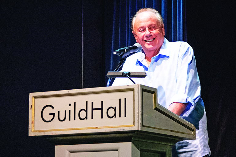 Roger Rosenblatt giving the keynote address at Dan's Literary Festival 2018, Photo Barbara Lassen