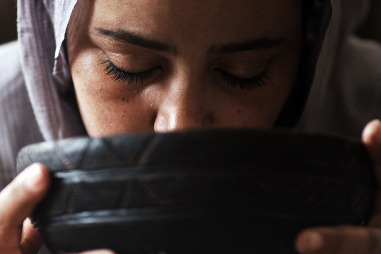 Verida having one of her 10 meals for the day in "Flesh Out"