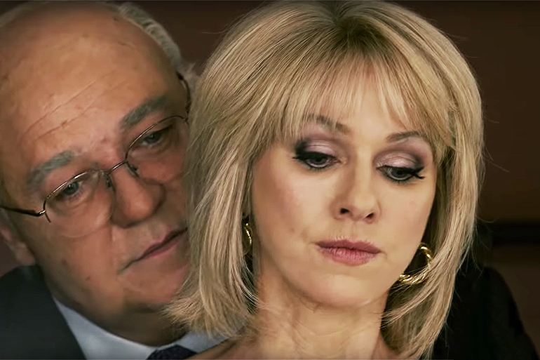 Russell Crowe as Roger Ailes and Naomi Watts as Gretchen Carlson in Showtime's "The Loudest Voice"