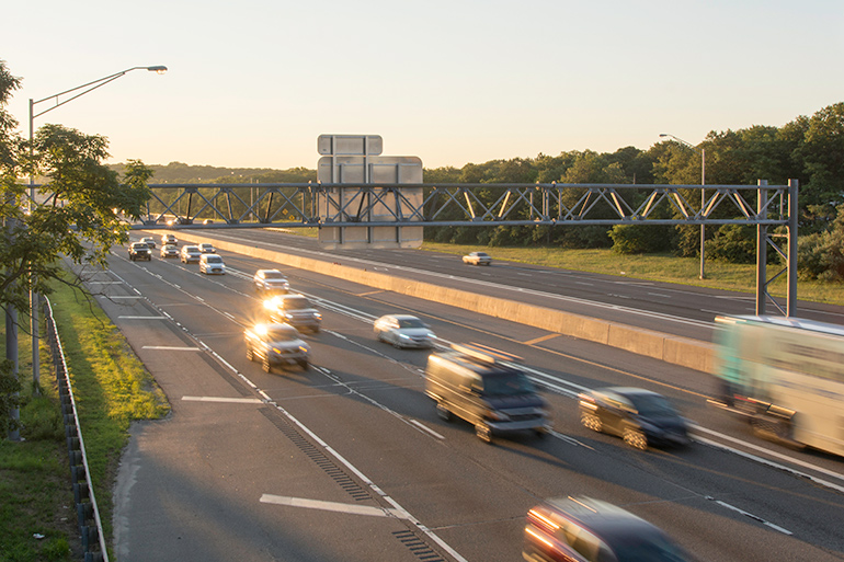 Car traffic on the Long Island Expressway