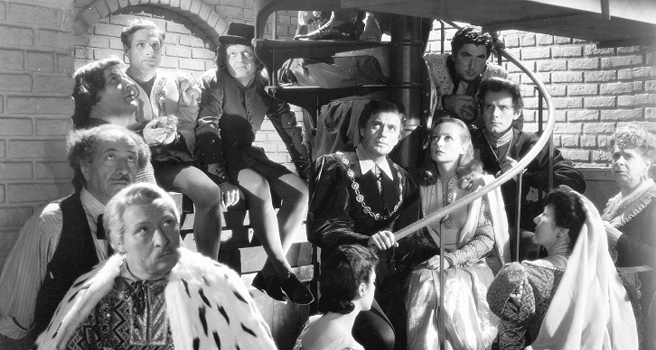 The acting troupe, led by Jack Benny and Carole Lombard, that foils the Nazis in "To Be or Not to Be"