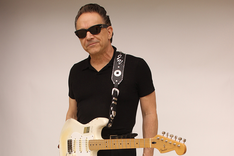Jimmie Vaughan, Photo: Todd V. Wolfson