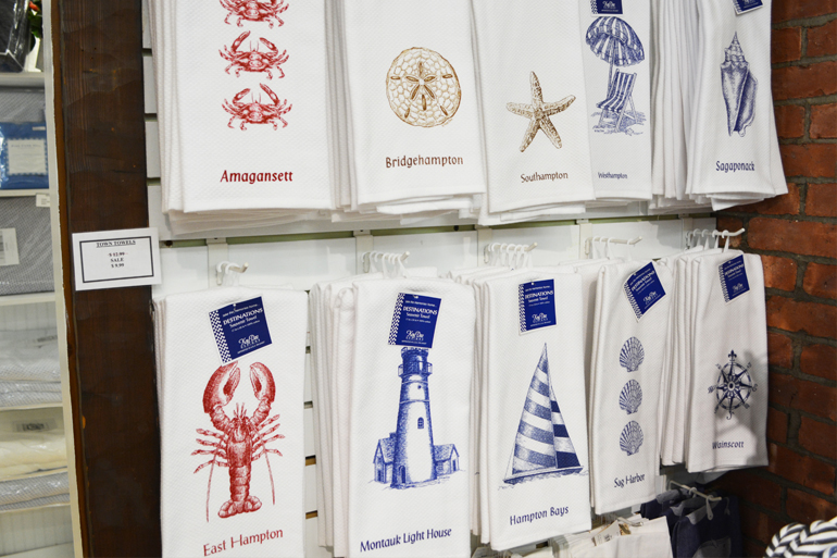 Beach-themed souvenir towels at Hildreth’s Home Goods, Photo: David Taylor