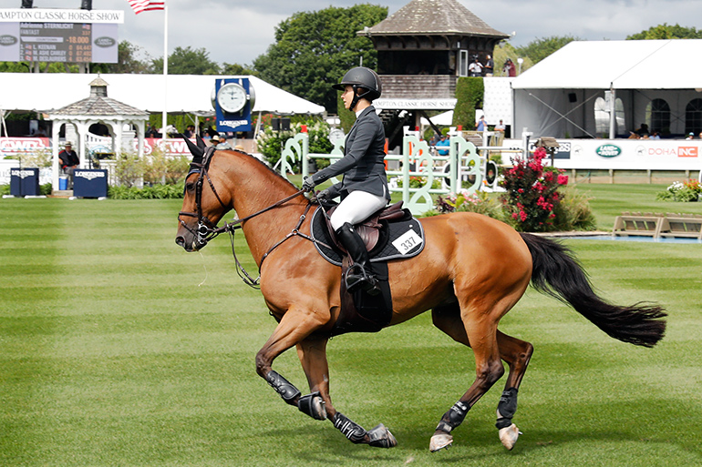 Adrienne Sternlicht, rides to victory in the 2019 Hampton Classic $30K Jumper Challenge