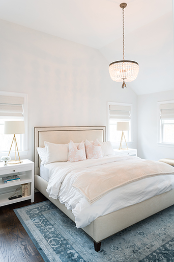 A bedroom designed by Sea Green Designs LLC