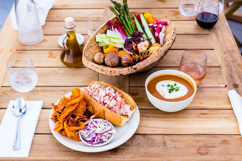 Duryea's Lobster Deck Lobster Roll