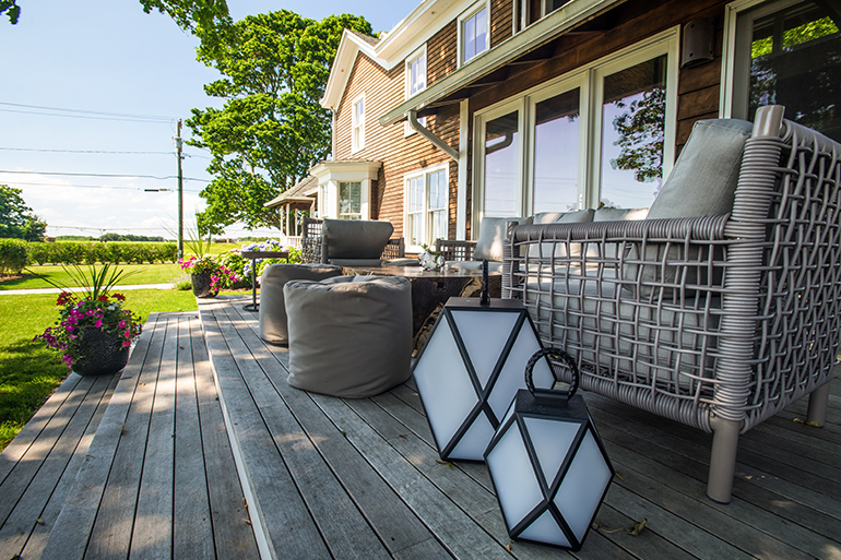 Shinn Estate farmhouse