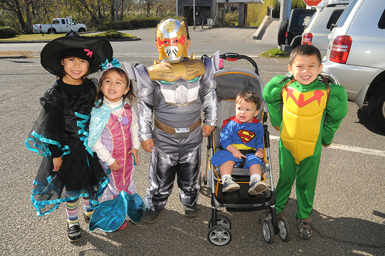 Kids at the Sag Harbor Ragamuffin Parade