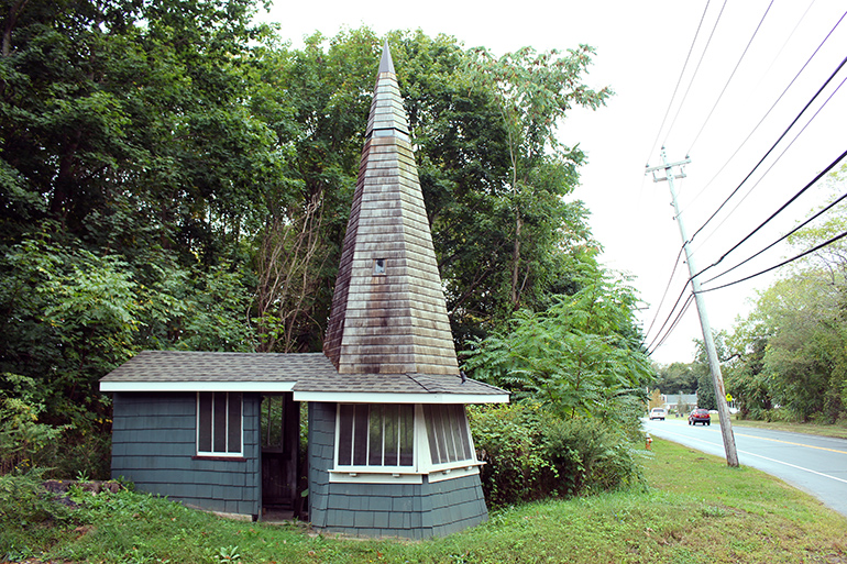 The Witch's Hat building in Aquebogue
