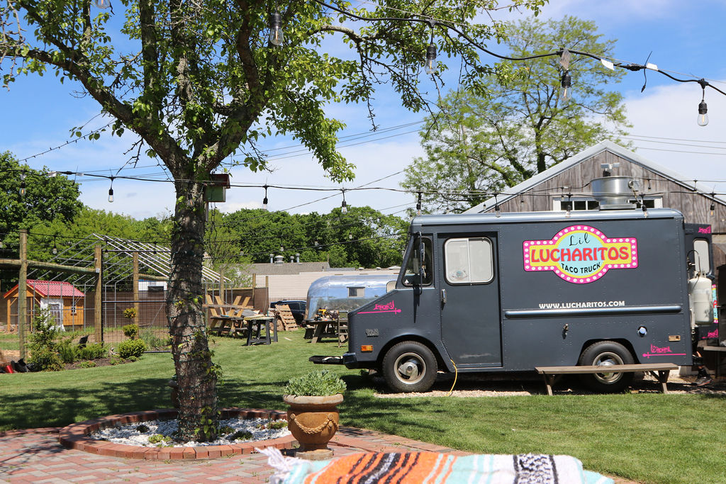 The Lil Lucharitos Food Truck