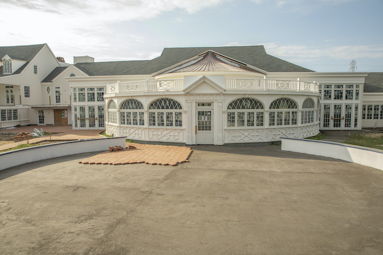 Canoe Place Inn, birthplace of the Long Island Iced Tea, today