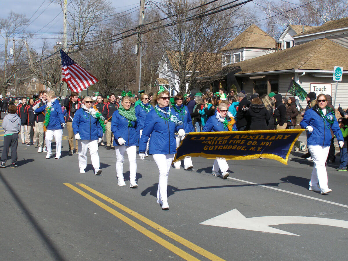 The North Fork Chamber of Commerce and the Cutchogue Fire Department celebrated the Emerald Isle on Saturday, with their 14th annual St. Patrick’s Day parade. Kilts and bagpipes, drums and uniforms, and even a marching pig were the order of the day.