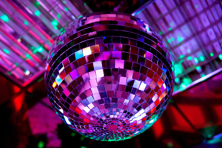 isco ball light reflection background