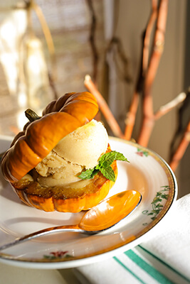 Bistro Été's Pumpkin Spice-Oatmeal Ice Cream, Photo: Eric Striffler Photography