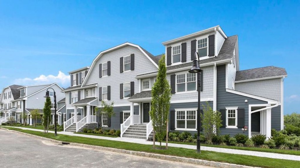 SH Housing: Affordable housing two bedroom, one-and-a-half bath townhouses on Village Green Drive at Southampton Pointe were made available through a lottery. Independent/Courtesy The Corcoran Group