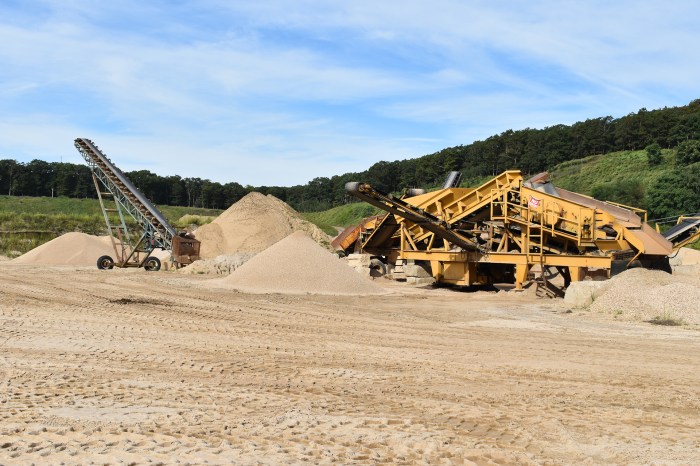 John Tintle, owner of the Sand Land site, was notified by the New York State Department of Environmental Conservation that it will have to shut down its operations. Independent/Stephen J. Kotz