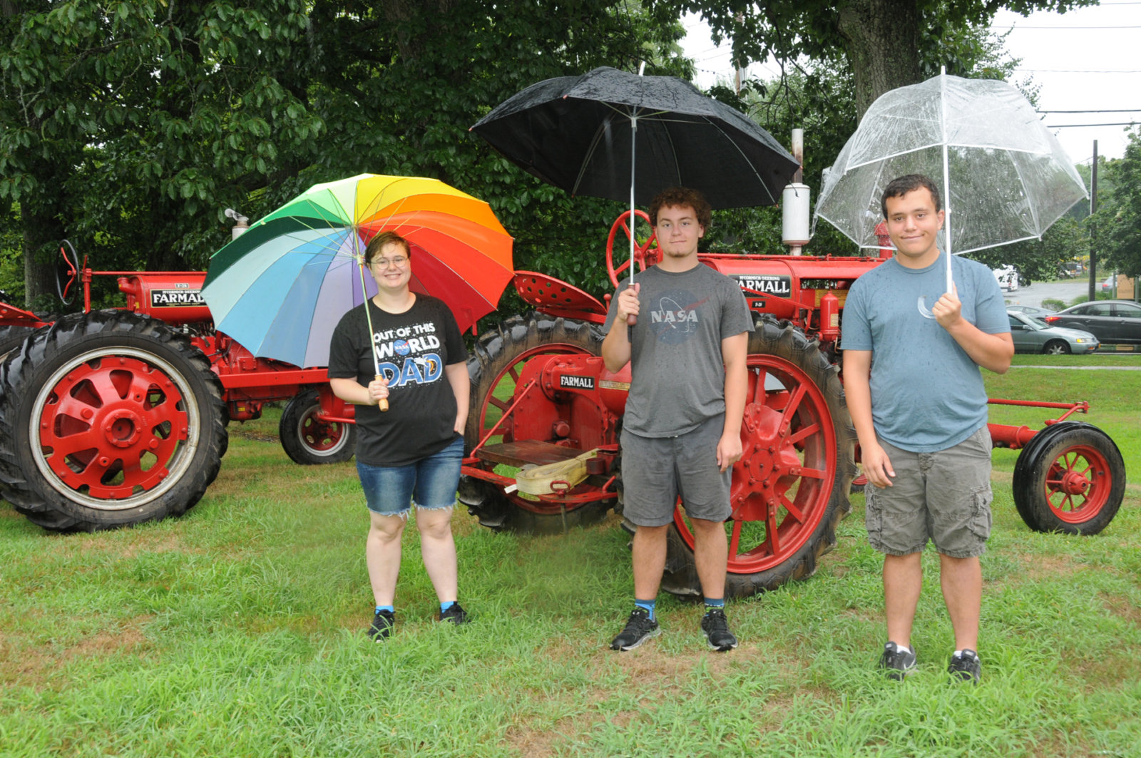 Tractor Show Dan’s Papers