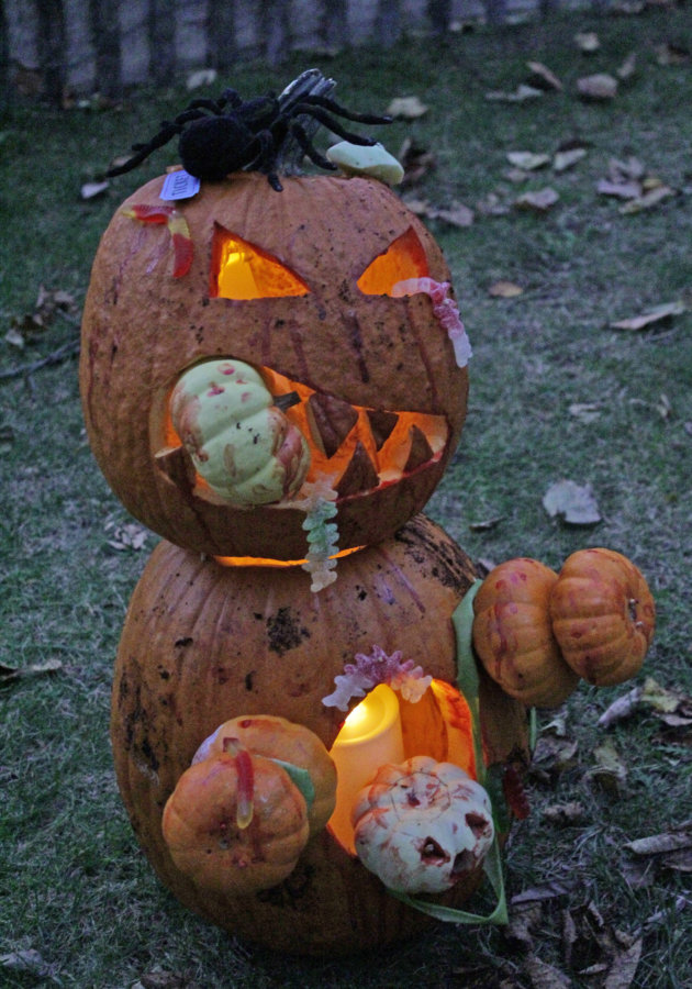 Pumpkin Carving Contest – Dan’s Papers