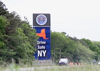 The National Congress of American Indians said the Shinnecock Indian Nation has the right to organize economic development projects like its two double-sided, 61-foot-tall billboards along Sunrise Highway in Hampton Bays.