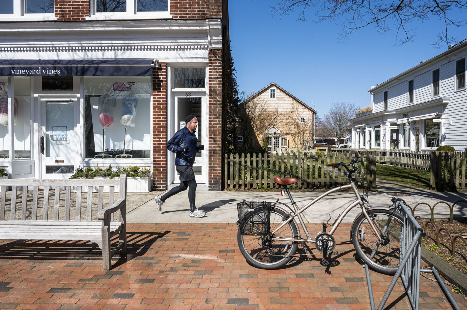 New East Hampton Chamber of Commerce Spreads the Love