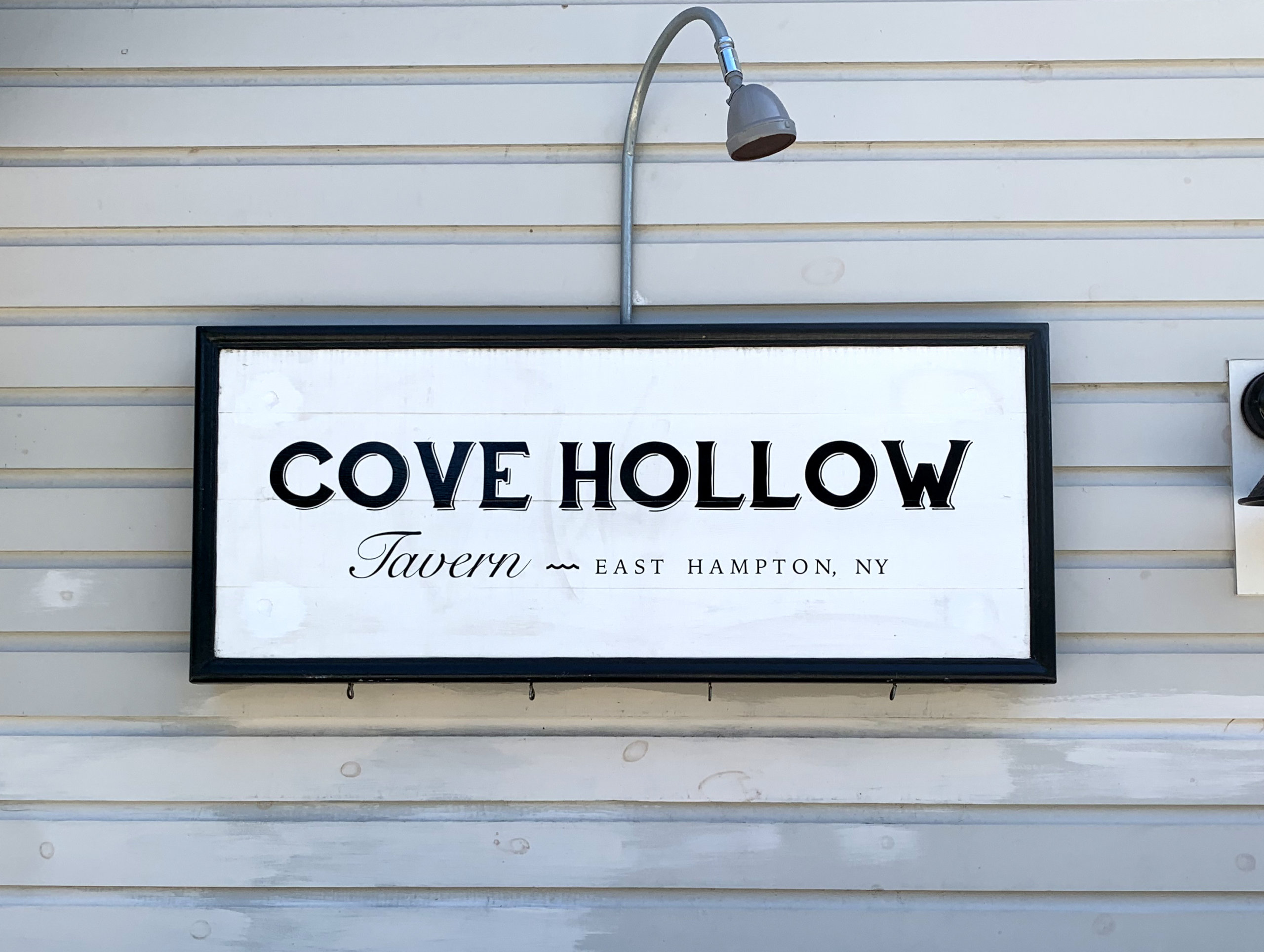 Cove Hollow Tavern sign