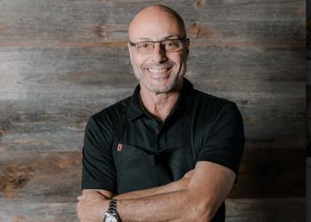 Guest-Worthy-Chef-Alfred-Portale-Credit_-Pat-Dunford-copy