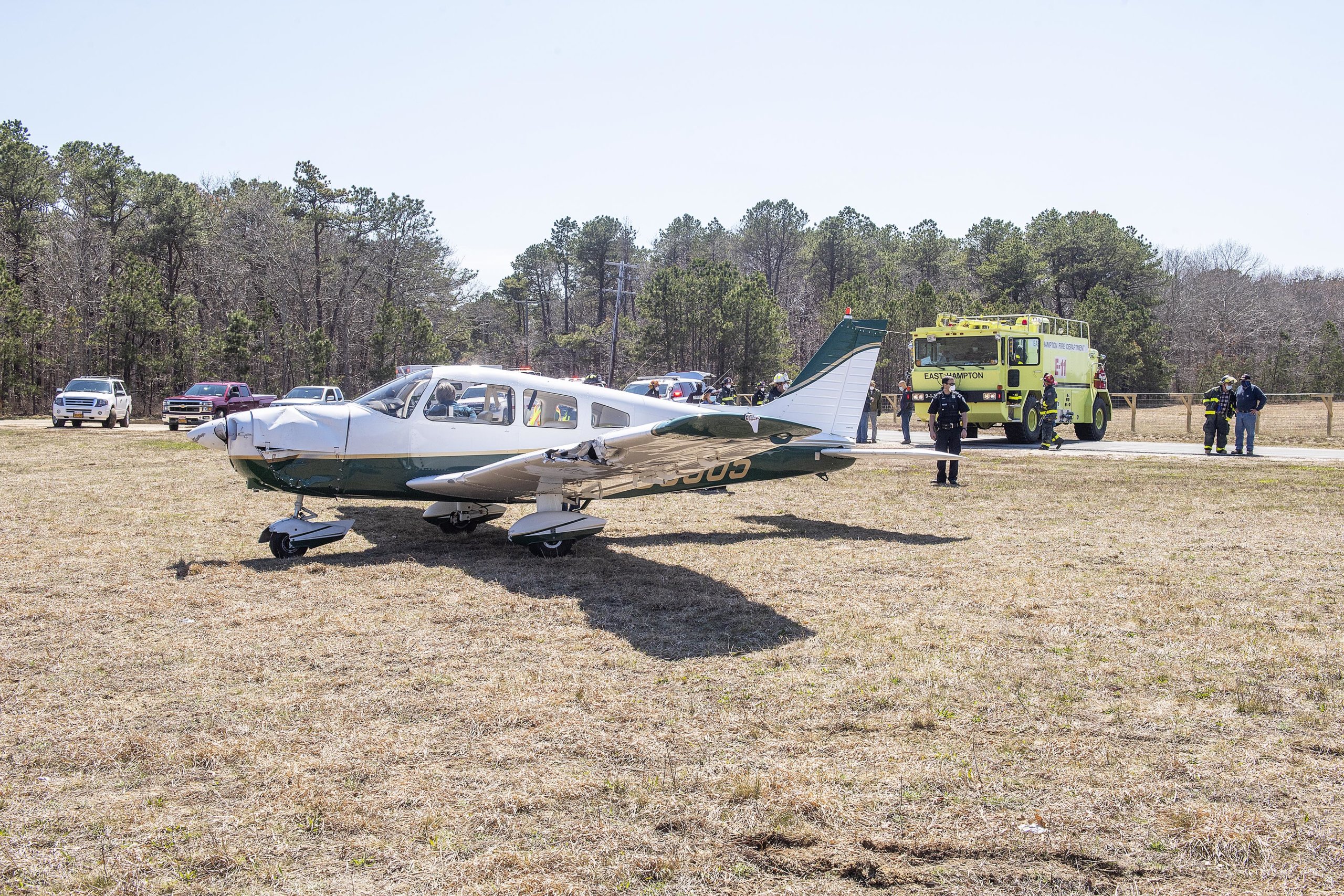 Heller_EHFD-Plane-Off-Runway-at-EH-Airport-4-25-20_2094