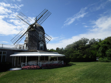 House-tour-windmill-house-Suzanne-Caldwell