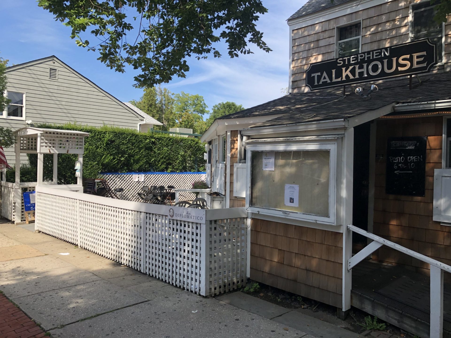 The Stephen Talkhouse will still be serving food and drinks, but it cannot advertise live music.